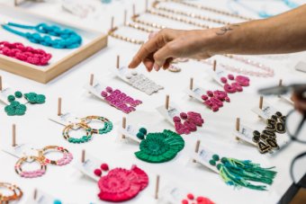 Discover clothing, jewellery and fashion accessories