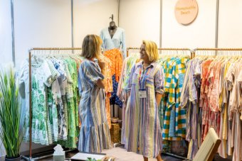 Discover clothing, jewellery and fashion accessories