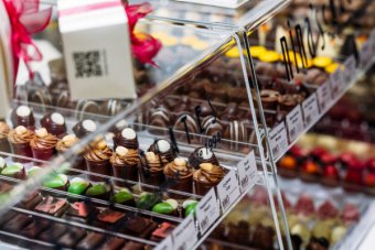 Discover giftware, souvenirs and packaging